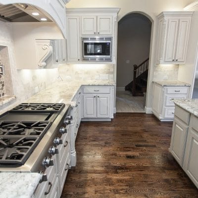 Custom Kitchen Cabinets