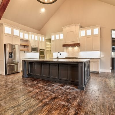 Custom Kitchen Cabinets