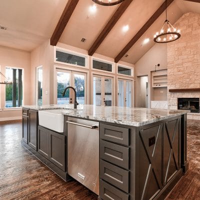 Custom Kitchen Cabinets