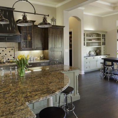 Custom Kitchen Cabinets