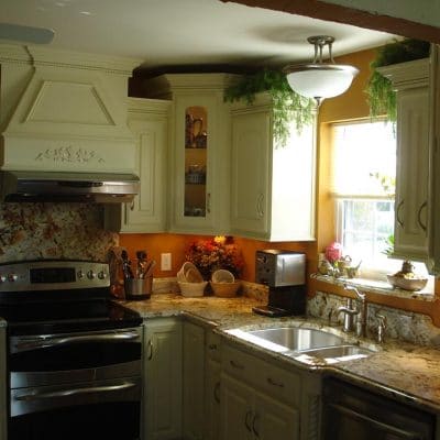 Custom Kitchen Cabinets